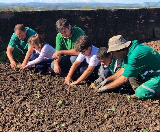 Carbonífera Catarinense realiza projeto Horta na Escola no município de Lauro Muller